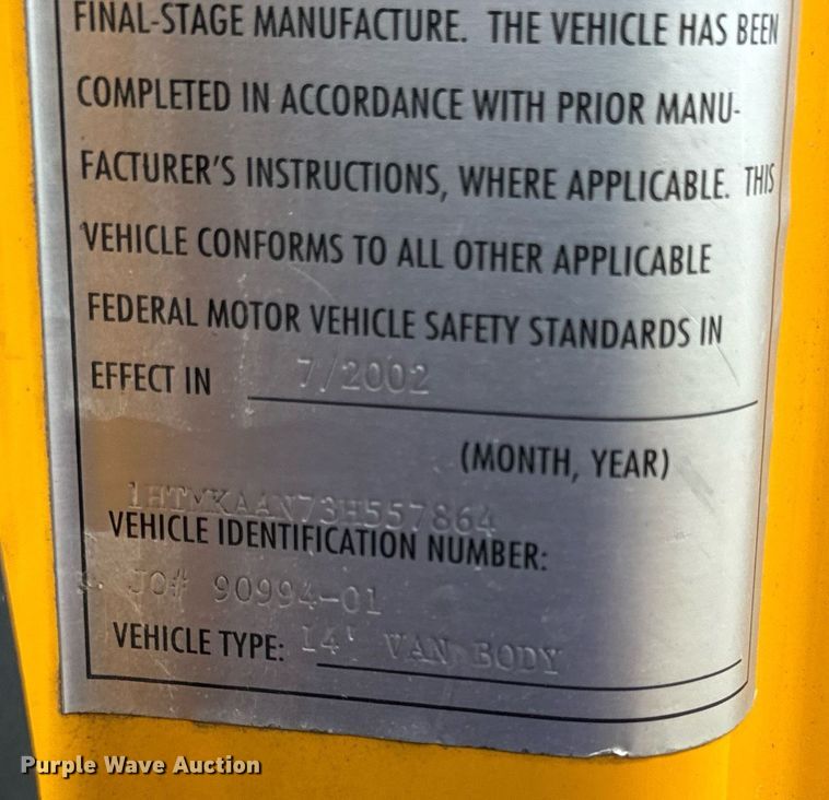 image for item EH7170 2003 International 4400  box truck