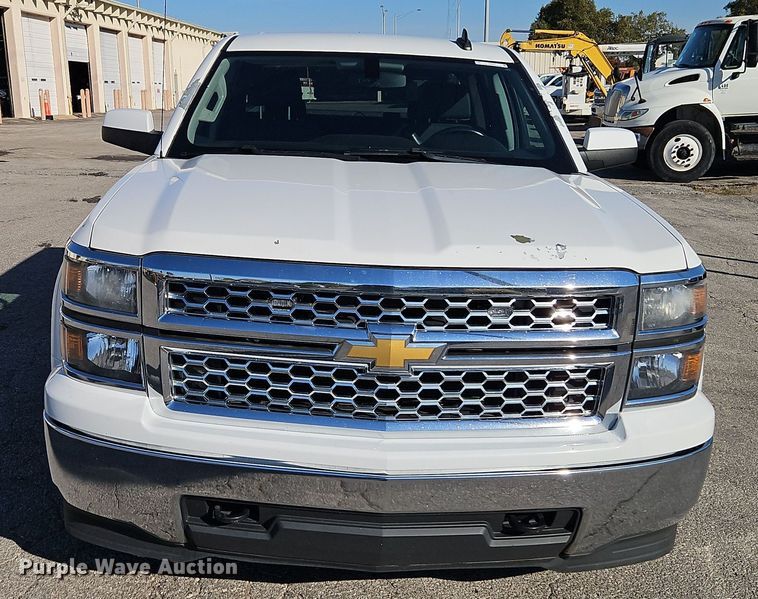 image for item EI8451 2015 Chevrolet  Silverado 1500 Crew Cab pickup truck