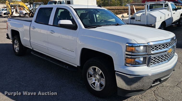 image for item EI8451 2015 Chevrolet  Silverado 1500 Crew Cab pickup truck