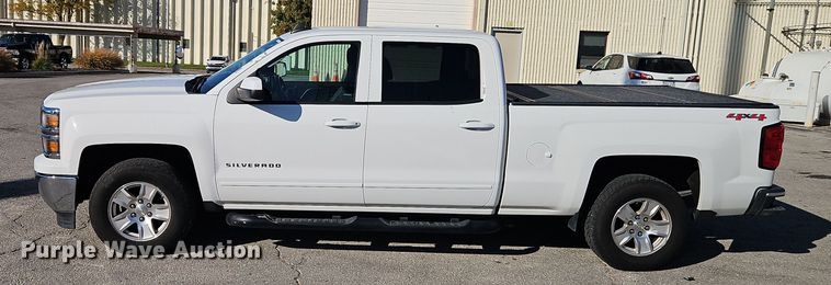 image for item EI8451 2015 Chevrolet  Silverado 1500 Crew Cab pickup truck
