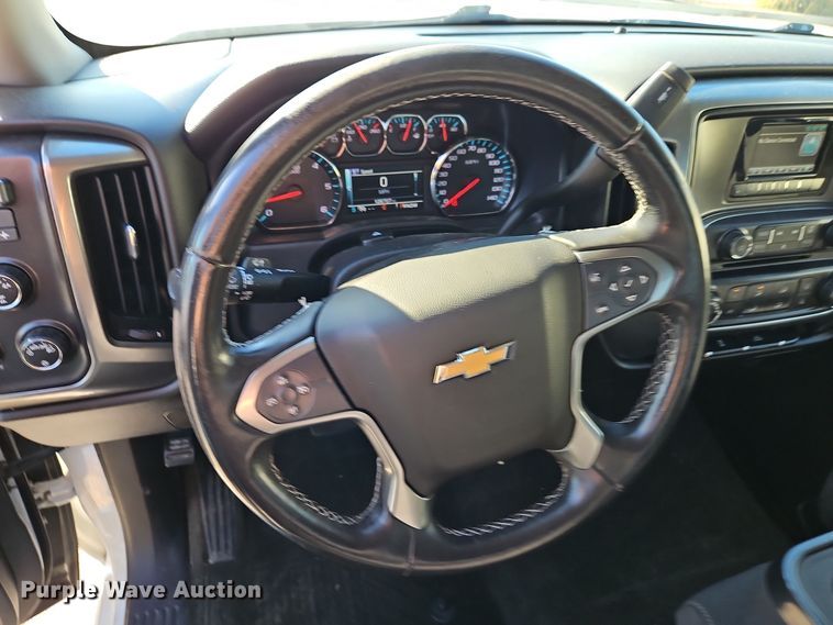 image for item EI8451 2015 Chevrolet  Silverado 1500 Crew Cab pickup truck