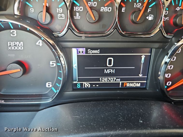 image for item EI8451 2015 Chevrolet  Silverado 1500 Crew Cab pickup truck