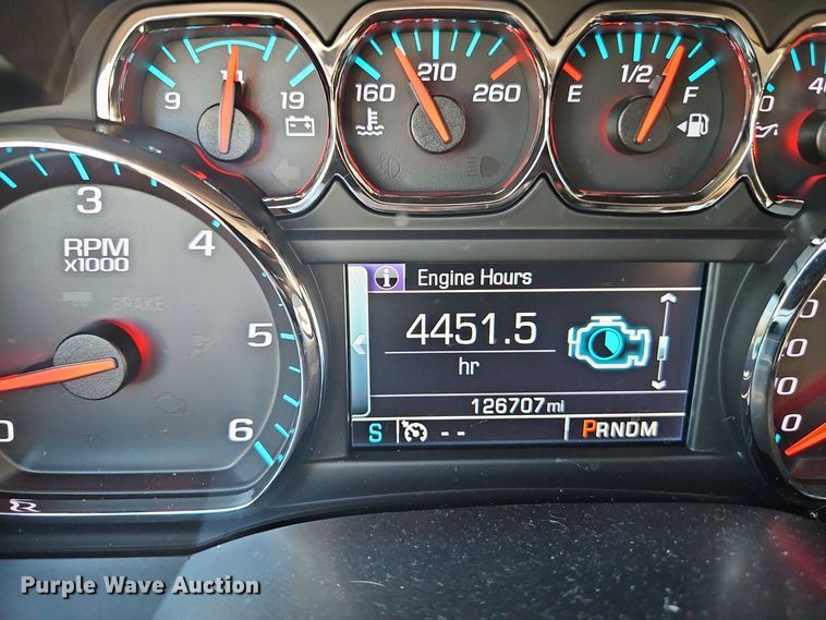 image for item EI8451 2015 Chevrolet  Silverado 1500 Crew Cab pickup truck