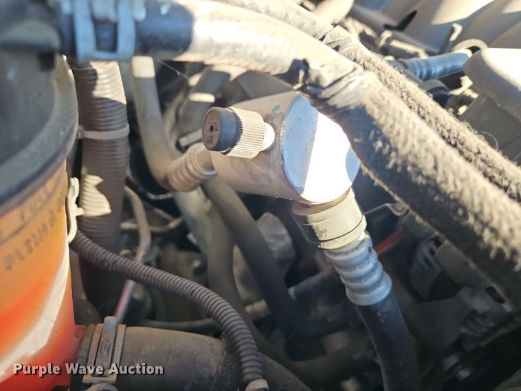 image for item EI8451 2015 Chevrolet  Silverado 1500 Crew Cab pickup truck