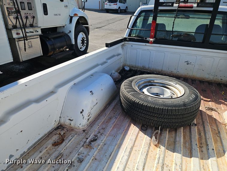 image for item EI8455 2001 Chevrolet  S10 pickup truck