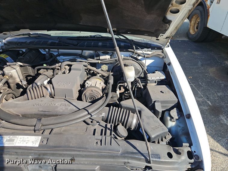 image for item EI8455 2001 Chevrolet  S10 pickup truck