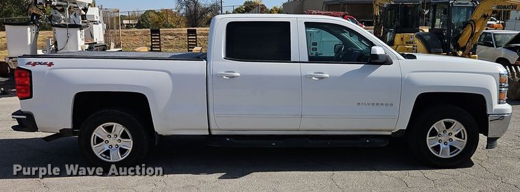 image for item EI8456 2015 Chevrolet  Silverado 1500 LT Crew Cab pickup truck