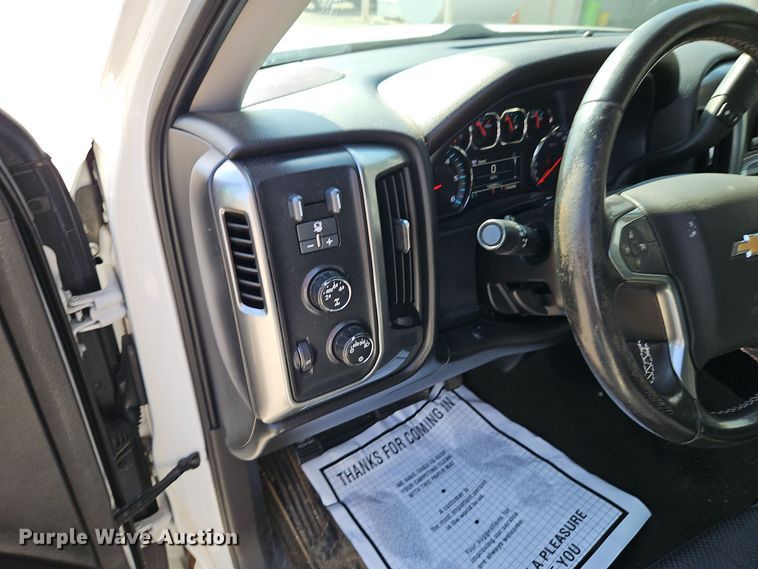 image for item EI8456 2015 Chevrolet  Silverado 1500 LT Crew Cab pickup truck