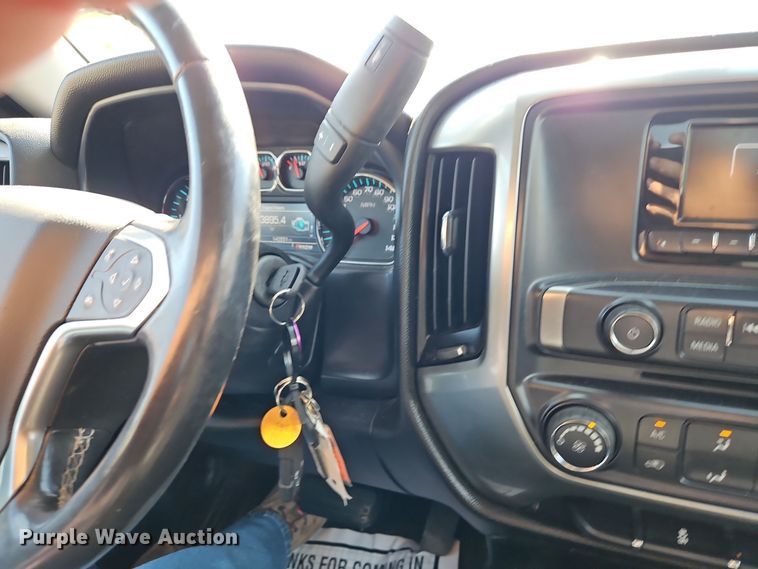 image for item EI8456 2015 Chevrolet  Silverado 1500 LT Crew Cab pickup truck