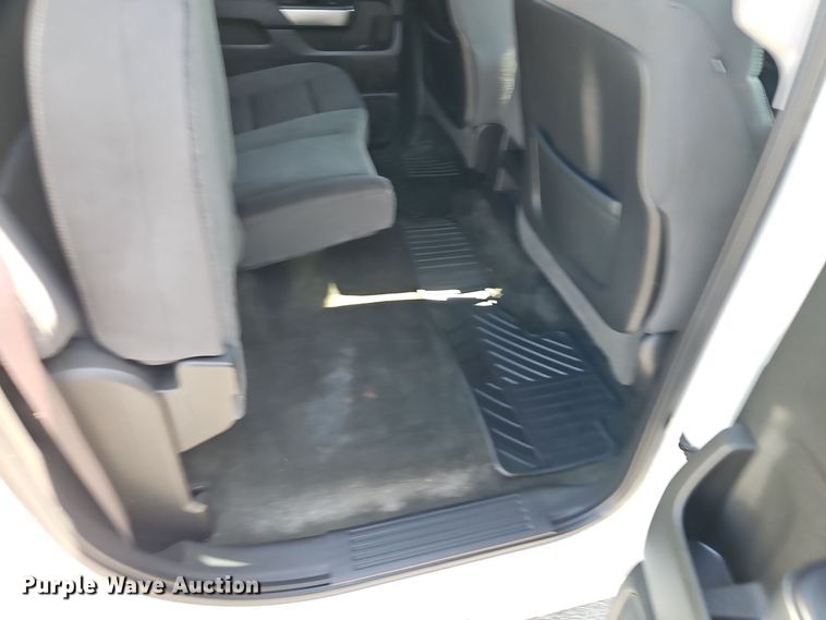 image for item EI8456 2015 Chevrolet  Silverado 1500 LT Crew Cab pickup truck