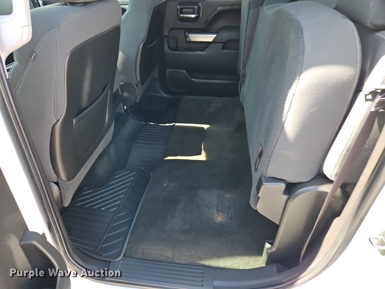 image for item EI8456 2015 Chevrolet  Silverado 1500 LT Crew Cab pickup truck