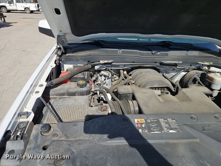 image for item EI8456 2015 Chevrolet  Silverado 1500 LT Crew Cab pickup truck