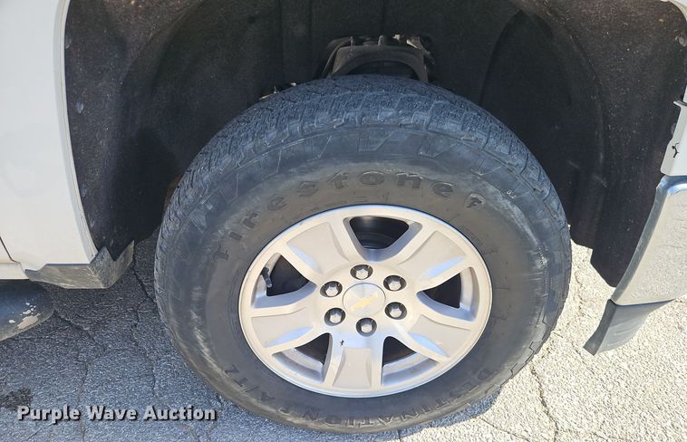 image for item EI8456 2015 Chevrolet  Silverado 1500 LT Crew Cab pickup truck