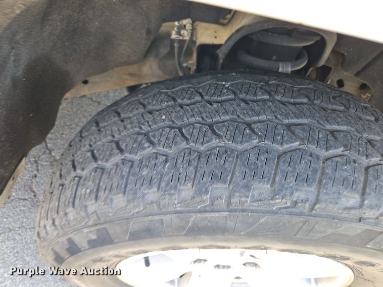 image for item EI8456 2015 Chevrolet  Silverado 1500 LT Crew Cab pickup truck