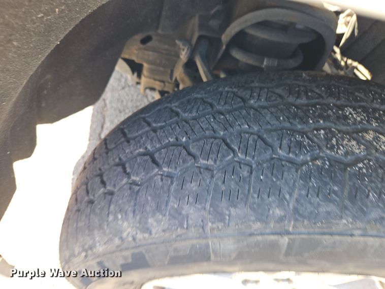 image for item EI8456 2015 Chevrolet  Silverado 1500 LT Crew Cab pickup truck