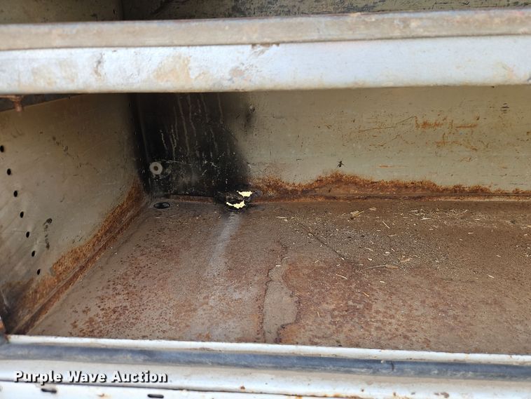 image for item EI8459 2005 International  4400 utility / service truck