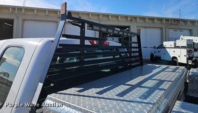 image for item EI8464 2013 Chevrolet  Silverado 1500 Ext. Cab pickup truck