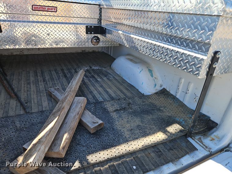 image for item EI8464 2013 Chevrolet  Silverado 1500 Ext. Cab pickup truck