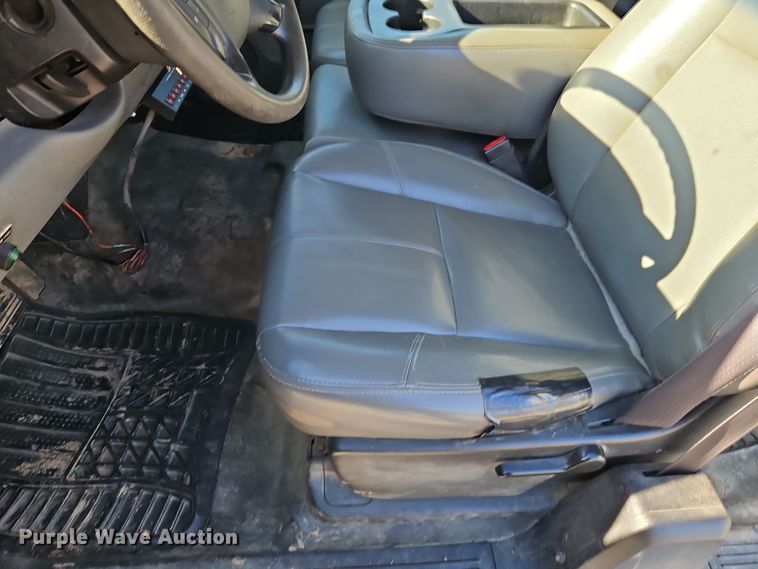 image for item EI8464 2013 Chevrolet  Silverado 1500 Ext. Cab pickup truck