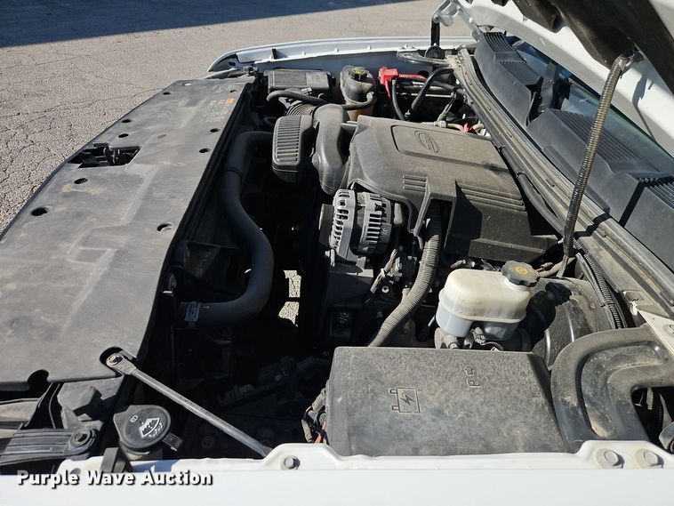 image for item EI8464 2013 Chevrolet  Silverado 1500 Ext. Cab pickup truck