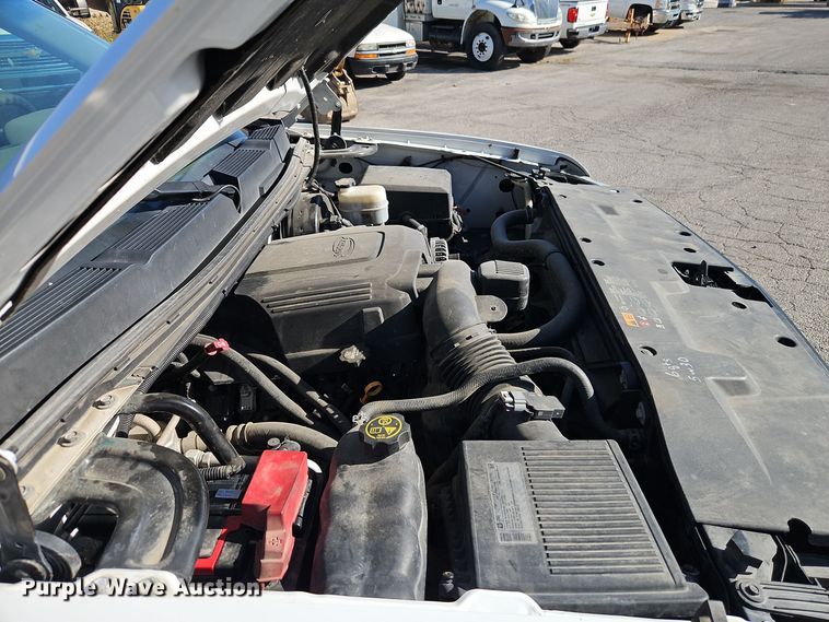 image for item EI8464 2013 Chevrolet  Silverado 1500 Ext. Cab pickup truck