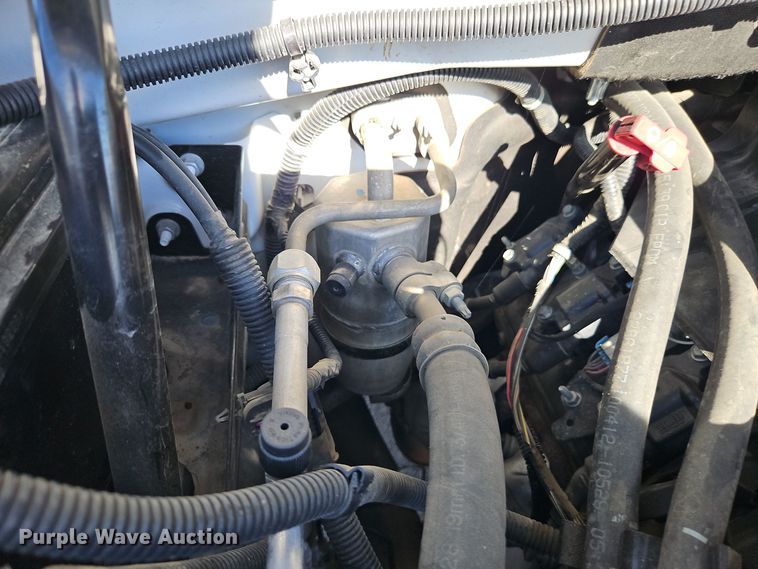 image for item EI8464 2013 Chevrolet  Silverado 1500 Ext. Cab pickup truck