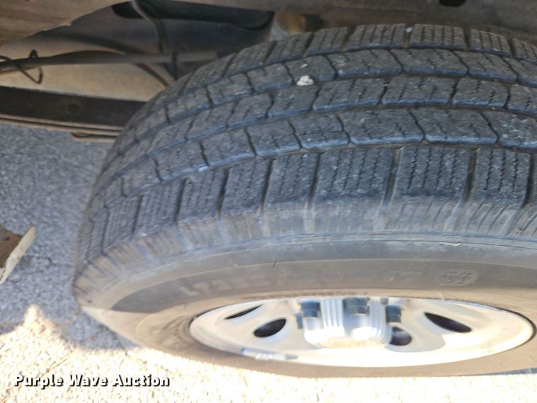 image for item EI8464 2013 Chevrolet  Silverado 1500 Ext. Cab pickup truck