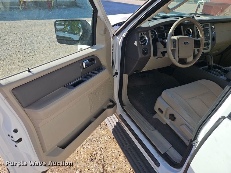 image for item EI8469 2012 Ford Expedition XL SUV
