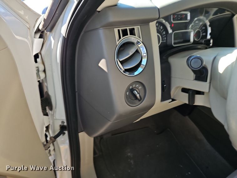image for item EI8469 2012 Ford Expedition XL SUV