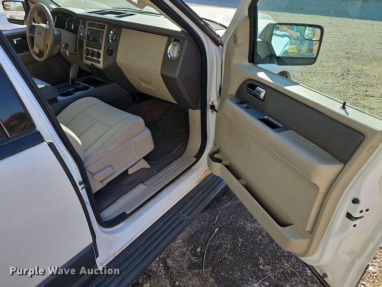 image for item EI8469 2012 Ford Expedition XL SUV
