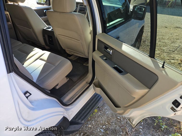 image for item EI8469 2012 Ford Expedition XL SUV