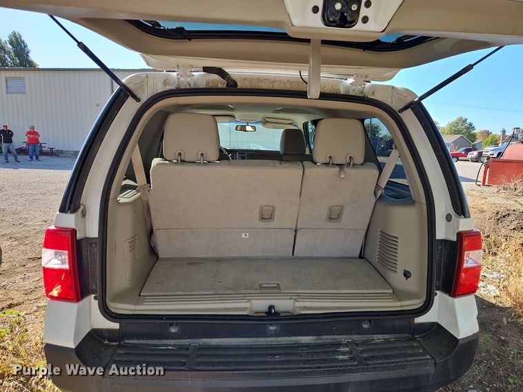 image for item EI8469 2012 Ford Expedition XL SUV