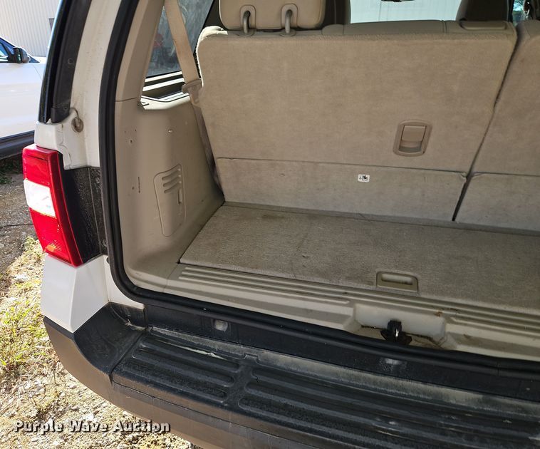 image for item EI8469 2012 Ford Expedition XL SUV