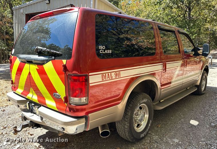 image for item EJ4993 2000 Ford  Excursion  SUV