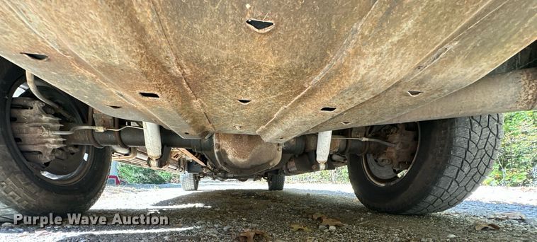 image for item EJ4993 2000 Ford  Excursion  SUV