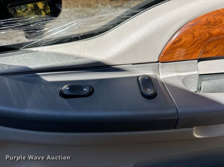 image for item EJ4993 2000 Ford  Excursion  SUV