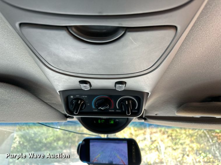 image for item EJ4993 2000 Ford  Excursion  SUV