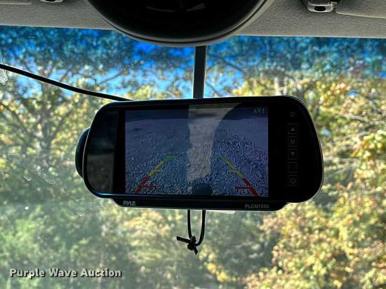 image for item EJ4993 2000 Ford  Excursion  SUV