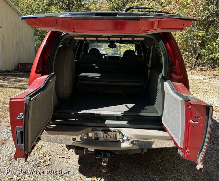 image for item EJ4993 2000 Ford  Excursion  SUV