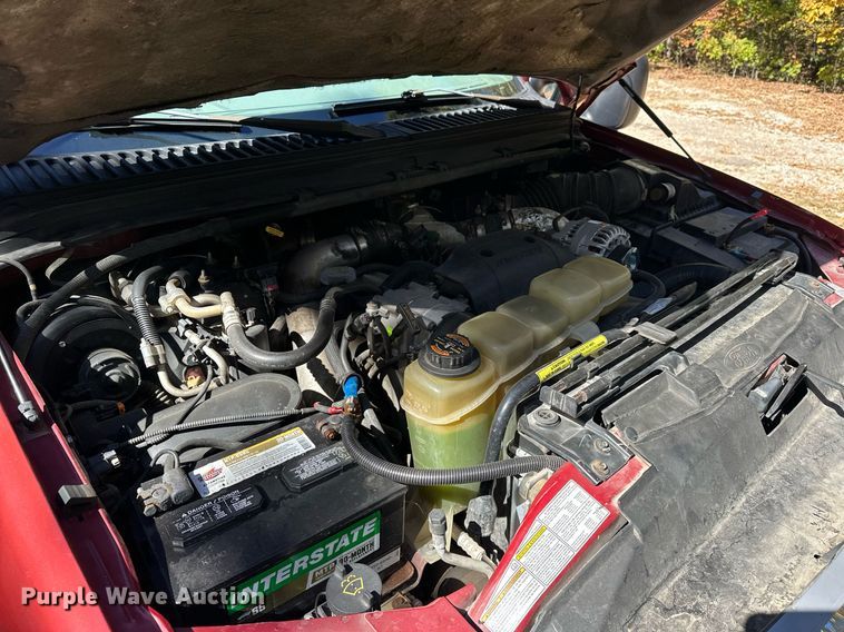 image for item EJ4993 2000 Ford  Excursion  SUV