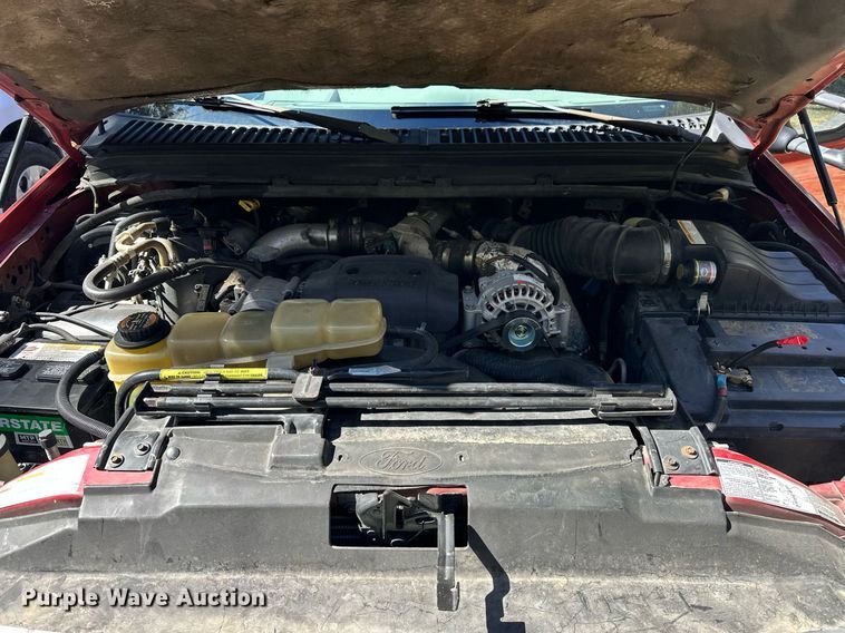 image for item EJ4993 2000 Ford  Excursion  SUV