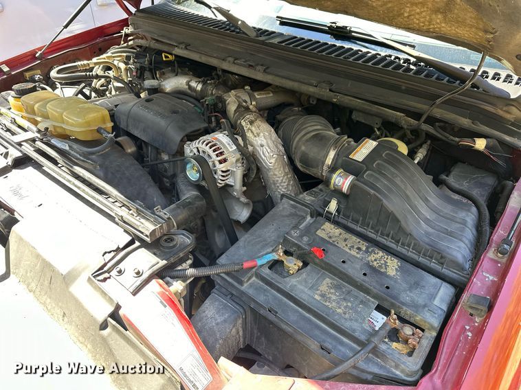 image for item EJ4993 2000 Ford  Excursion  SUV