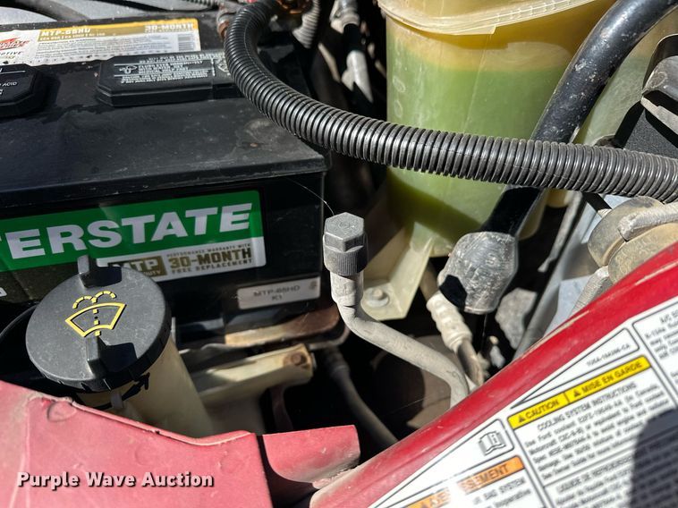 image for item EJ4993 2000 Ford  Excursion  SUV