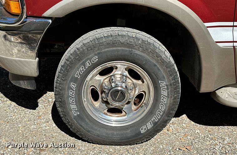 image for item EJ4993 2000 Ford  Excursion  SUV