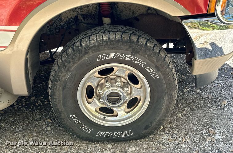 image for item EJ4993 2000 Ford  Excursion  SUV