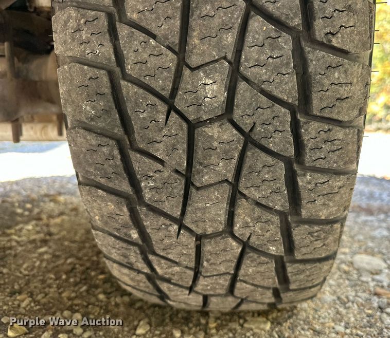 image for item EJ4993 2000 Ford  Excursion  SUV