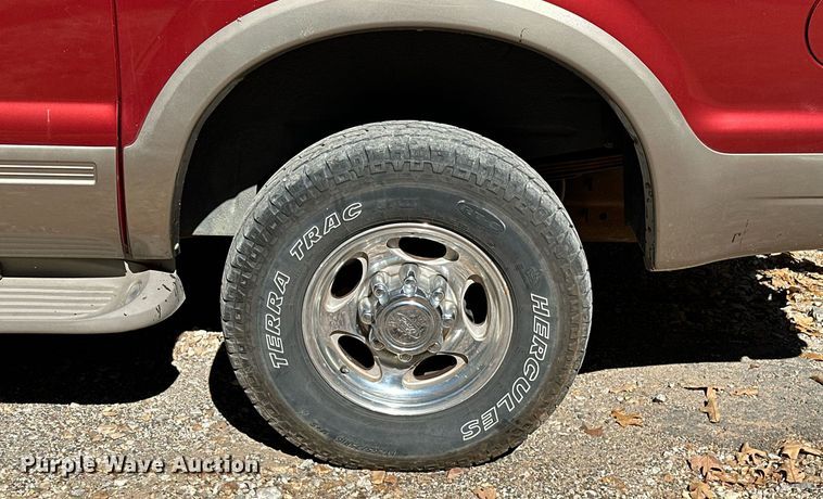 image for item EJ4993 2000 Ford  Excursion  SUV