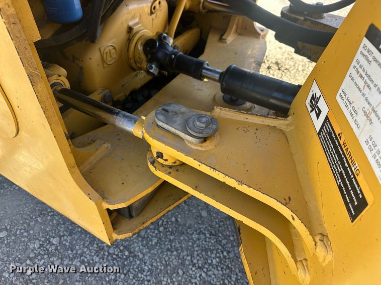 image for item EJ4994 2003 John Deere 624H  wheel loader