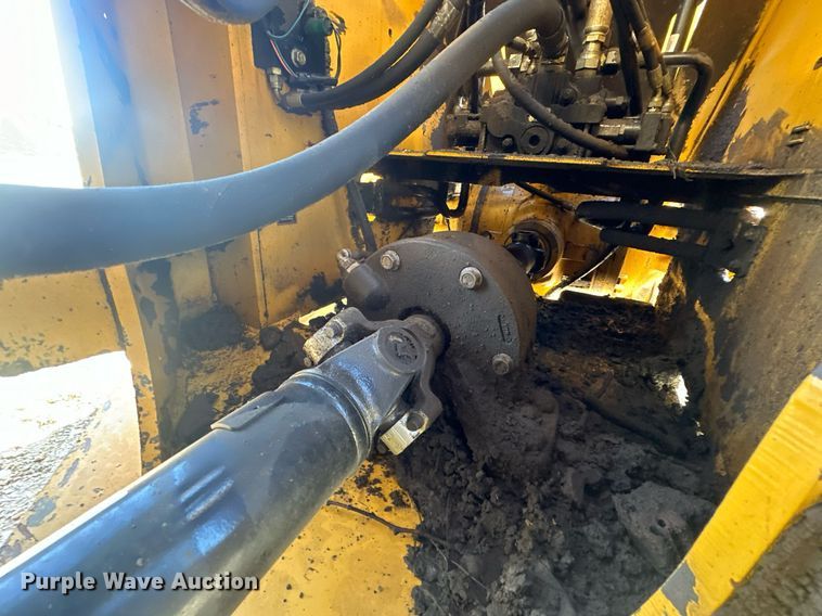 image for item EJ4994 2003 John Deere 624H  wheel loader