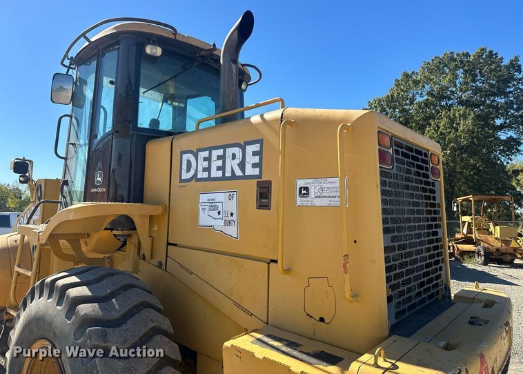 image for item EJ4994 2003 John Deere 624H  wheel loader